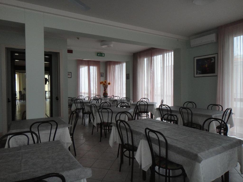 Hotel Acapulco Viserbella di Rimini Exteriér fotografie