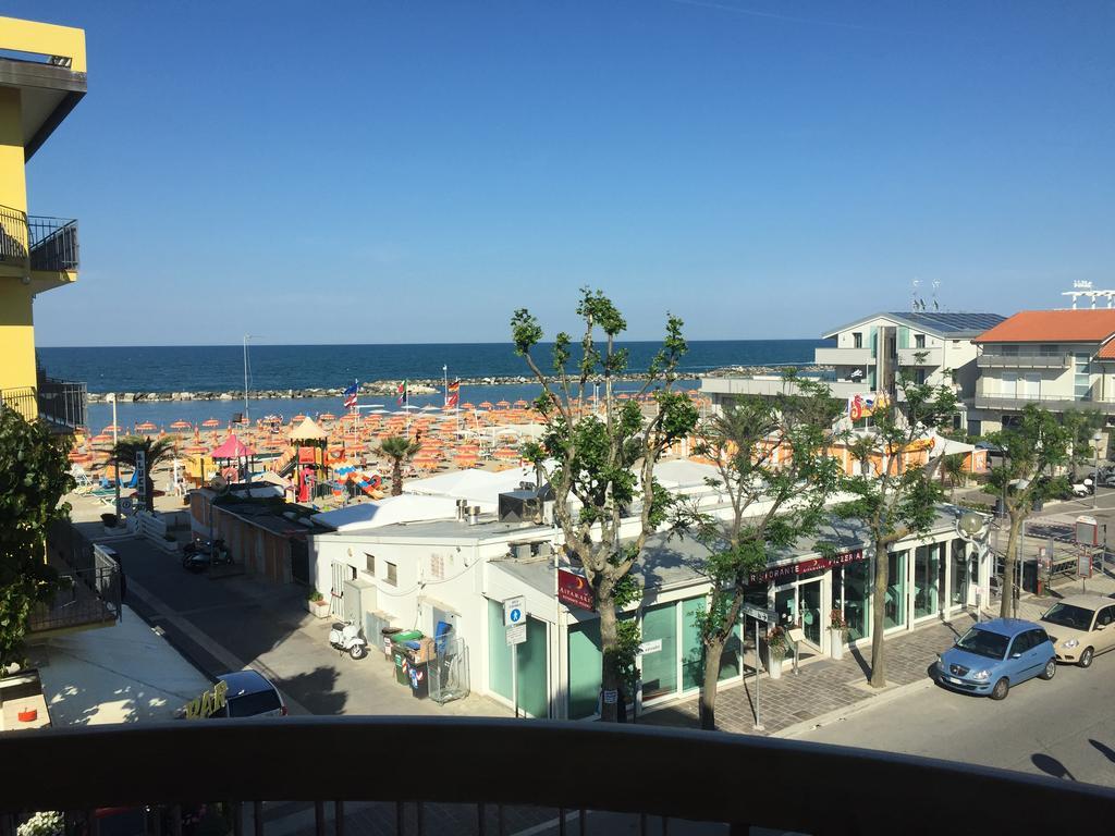 Hotel Acapulco Viserbella di Rimini Exteriér fotografie