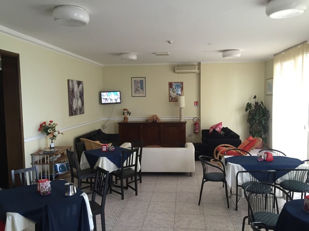 Hotel Acapulco Viserbella di Rimini Exteriér fotografie